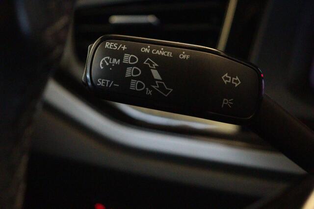 Volkswagen POLO 1.0 TSI Comfortline Automaat 96pk | 5 DRS | APPCONNECT | AIRCO | LIMITER | LMV |