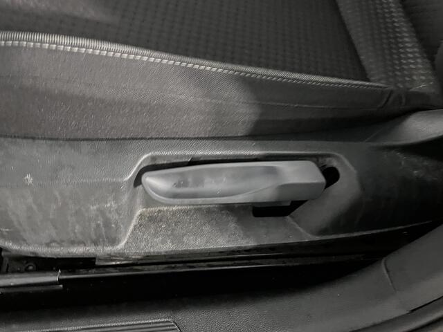 Volkswagen POLO 1.0 TSI Life / AUTOMAAT/ LED/ APP-CONNECT/ CLIMA/ STOEL VERWARM./ PARK. SENSOREN/ ADAPT. CRUISE/ NAVI/ 15" LMV/ DAB/ BLUETOOT