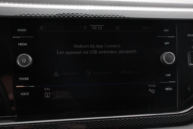 Volkswagen POLO 1.0 TSI Life Navigatie Climate Control Adaptive Cruise Control Lane/Side Assist Camera Licht + Zichtpakket Stoelverwarming Apple Carplay /Android Auto