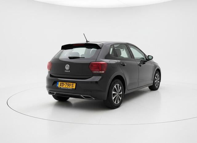 Volkswagen POLO 1.0 MPI Comfortline Cruise control