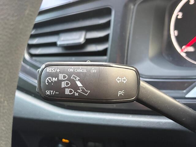 Volkswagen POLO 1.0 MPI Comfortline Cruise control