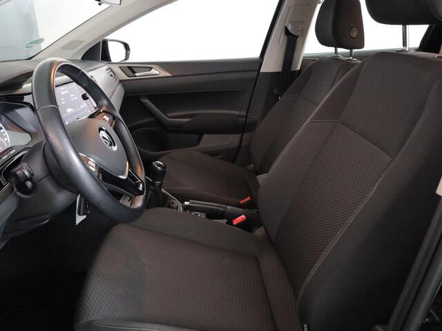 Volkswagen POLO 1.0 TSI Comfortline Business 95 pk | Navigatie | Parkeersensoren | Achteruitrijcamera | Adaptieve cruise control |