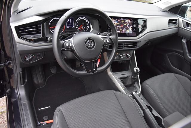 Volkswagen POLO 1.0 TSI 96 PK Navi Carplay ACC DAB NAP 1e eigenaar Comfortline bluemotion