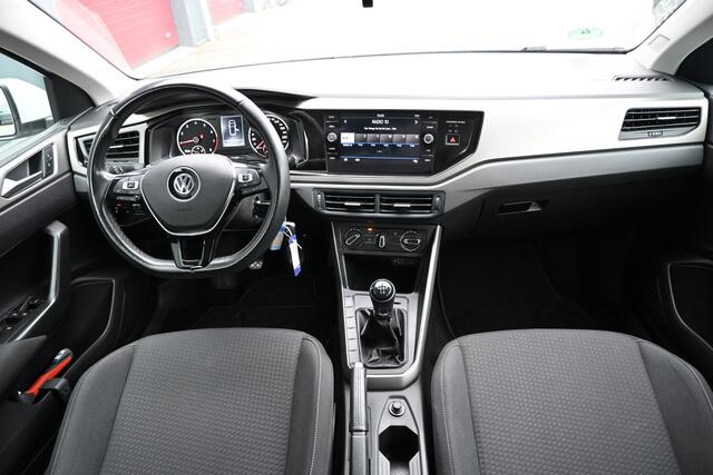 Volkswagen POLO 1.0 MPI Comfortline carplay