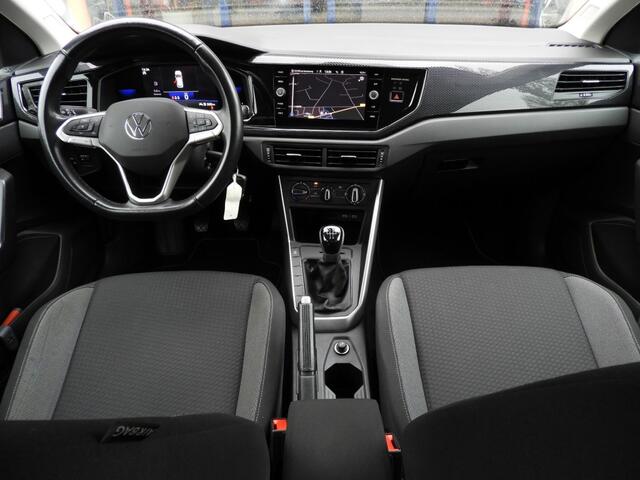 Volkswagen POLO 1.0 TSI LIFE CARPLAY/VIRTUAL/ADAPTIVE