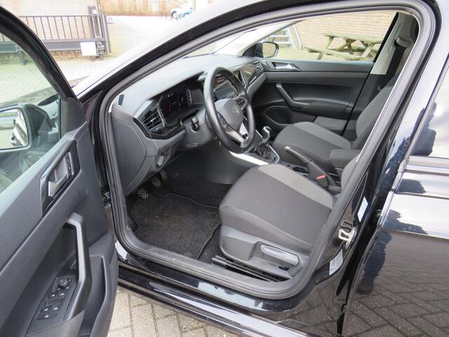 Volkswagen POLO 1.0 TSI 95Pk Life Business Nw Model * Rijklaarprijs incl. garantie * Clima * Camera * Lichtmetalen velgen * Navi * Carplay Android *