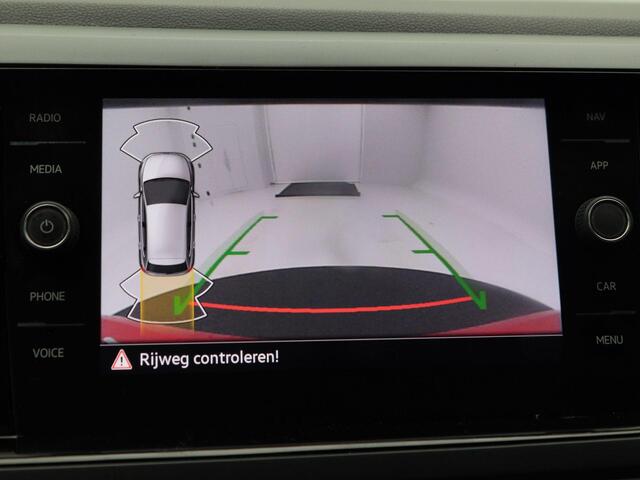 Volkswagen POLO 1.0 TSi R-Line | Full LED IQ | Panoramadak | Adaptive Cruise | Stoelverwarming | Camera | 13.949 Km!!