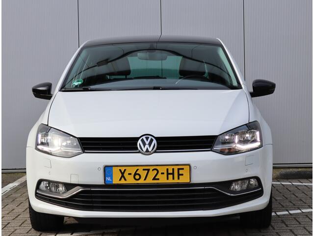 Volkswagen POLO 1.2 TSI Highline | Navigatie | LED | Stoelverwarming
