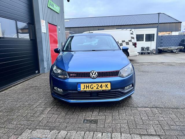 Volkswagen POLO 1.2 TSI Highline Bluetooth|Clima|17inch