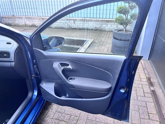 Volkswagen POLO 1.2 TSI Highline Bluetooth|Clima|17inch