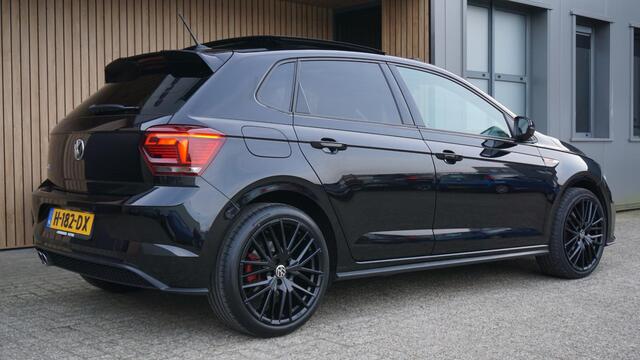 Volkswagen POLO GTI 2.0 TSI 200PK 5DRS DSG Pano.Dak Leder/Alcantara 18inch LM Keyless Virtual Beats Keyless *NL auto* 70341km!
