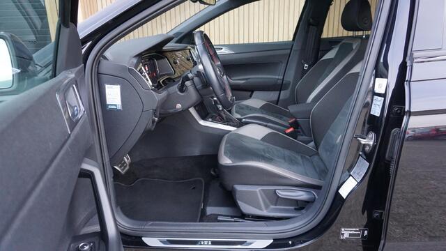 Volkswagen POLO GTI 2.0 TSI 200PK 5DRS DSG Pano.Dak Leder/Alcantara 18inch LM Keyless Virtual Beats Keyless *NL auto* 70341km!