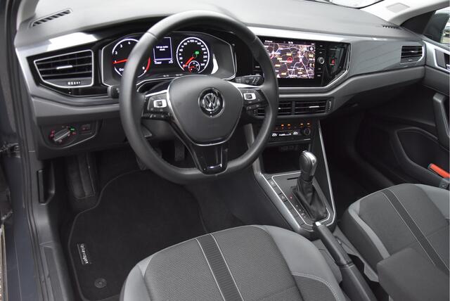 Volkswagen POLO 1.0 TSI Highline DSG Camera Carplay NAP 1e eigenaar Topstaat!