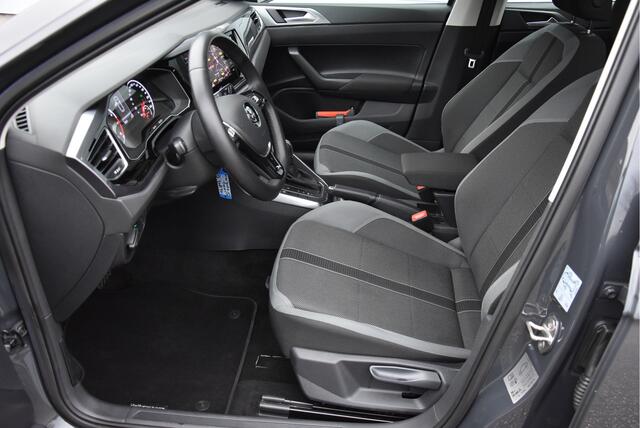 Volkswagen POLO 1.0 TSI Highline DSG Camera Carplay NAP 1e eigenaar Topstaat!