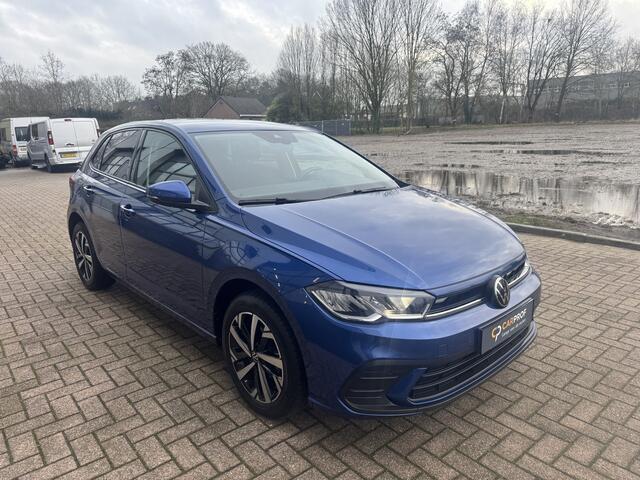 Volkswagen POLO 1.0 TSI DSG Life Edition Incl. afleveringsbeurt en 12 maanden Bovag-garantie | Camera | Apple Carplay/Android Auto | 16 inch lichtmetalen velgen |