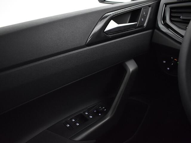 Volkswagen POLO Life Edition 1.0 TSI 95 pk 5 versn. Hand · Achteruitrijcamera · Voorraad OUTLET · Prijs is inclusief inruilpremie ·