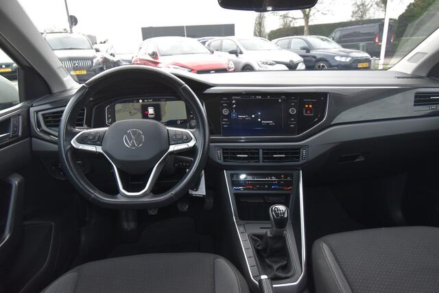 Volkswagen POLO 1.0 TSI Life , CLIMATRONIC , VIRTUAL COCKPIT , LMV15 , CR CONTR , NAVI ,