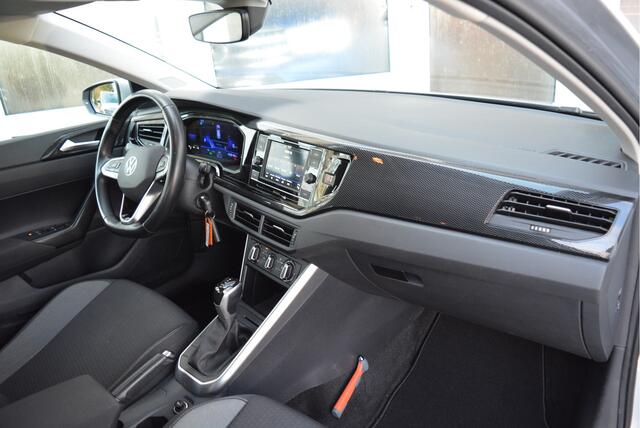 Volkswagen POLO 1.0 96PK TSI Life ? Trekhaak ? CarPlay ? Adaptive ? Camera ? NAP ? Orig. NL ?