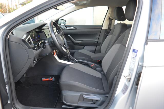 Volkswagen POLO 1.0 96PK TSI Life ? Trekhaak ? CarPlay ? Adaptive ? Camera ? NAP ? Orig. NL ?