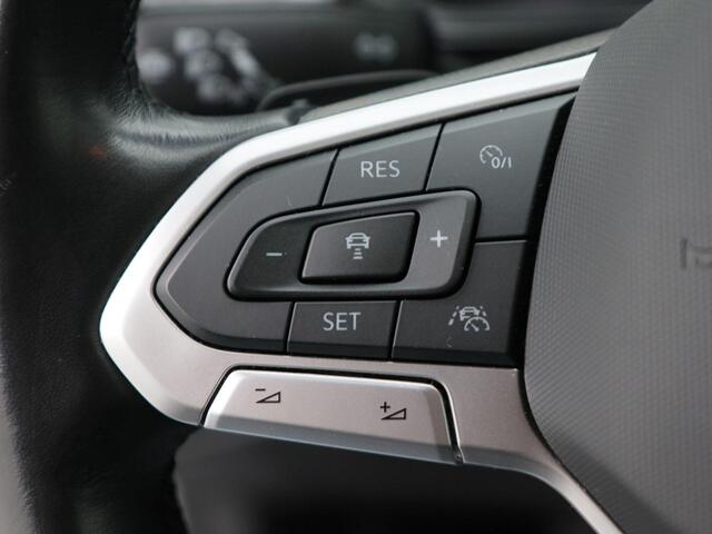 Volkswagen POLO 1.0 TSi Life Automaat | Adaptive Cruise | Virtual Cockpit | Stoelverwarming | 15 Inch | 76.278 Km