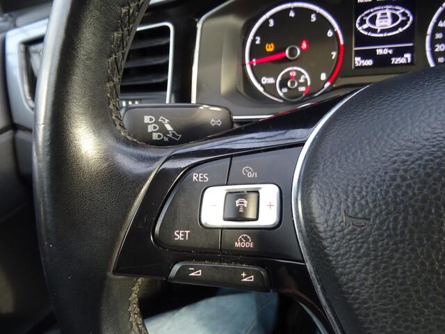 Volkswagen POLO 1.0 TSI Highline * PDC * 4 SEIZOENSBANDEN * CAMERA !!