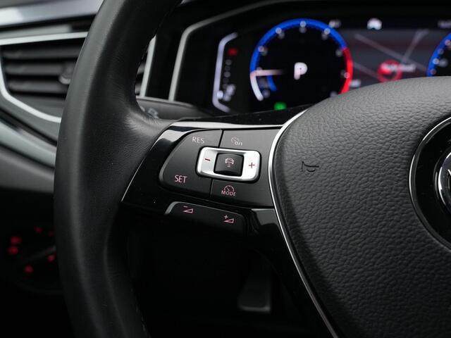 Volkswagen POLO 1.0 TSI 115 pk DSG Highline Business R / R-Line | Achteruitrijcamera | Adaptive Cruise | Navigatie | Keyless Entry