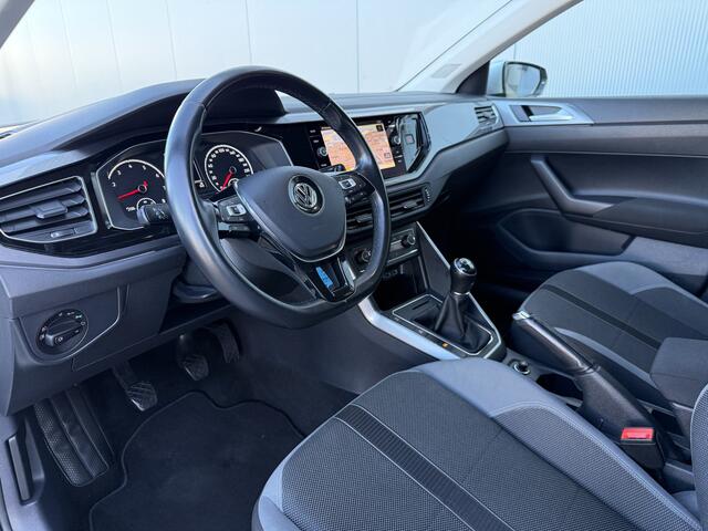 Volkswagen POLO 1.0 TSI Highline R-Line/Carplay/LED/17inch.
