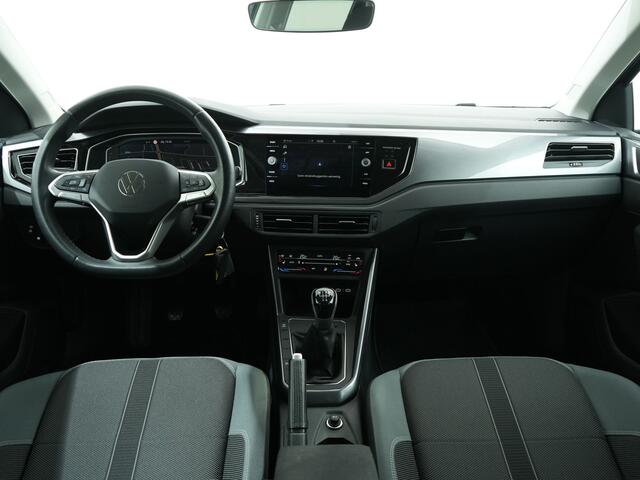 Volkswagen POLO 1.0 TSI 95PK LIFE BUSINESS | Trekhaak | Navi | Matrix LED