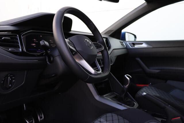 Volkswagen POLO 1.0 TSI R-Line Business 95pk | Stoelverwarming | Carplay | Camera | Parkassist