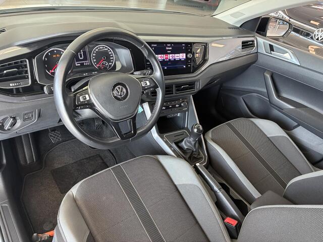 Volkswagen POLO 1.0 TSI 115pk Highline · Apple/Android Car Play · Navigatie · Camera · Climatronic · 17 inch LM velgen ·