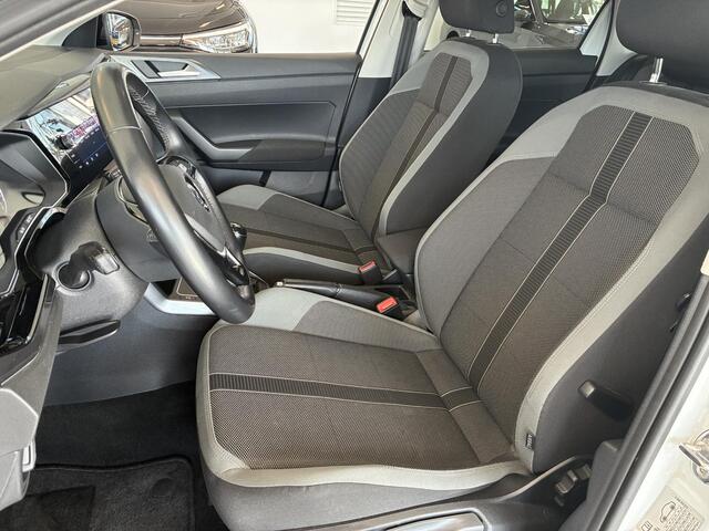 Volkswagen POLO 1.0 TSI 115pk Highline · Apple/Android Car Play · Navigatie · Camera · Climatronic · 17 inch LM velgen ·