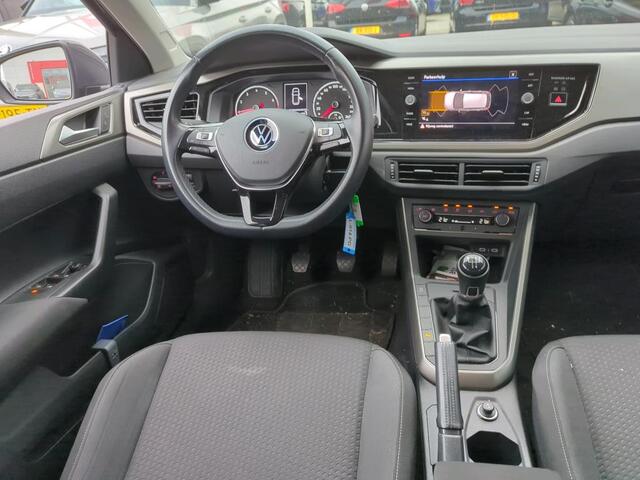 Volkswagen POLO 1.0 TSI R-Line Edition Multimedia App-connect / Parkeersensoren / Clima / 16"LM velgen / R-Line exterieur