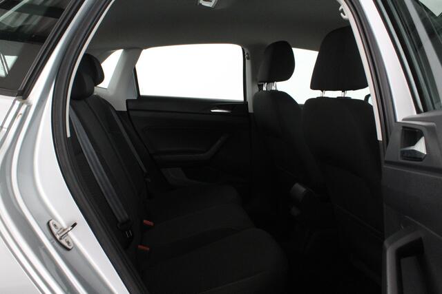 Volkswagen POLO 1.0 TSI Comfortline > Apple CarPlay/Adaptive Cruise Control/Parkeersensoren V + A