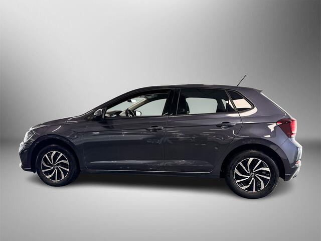 Volkswagen POLO 1.0 95pk TSI Life Edition Parkeersensoren voor en achter | Velgen 'Essex', 15 inch lichtmetaal | Achteruitrijcamera (Rear View)