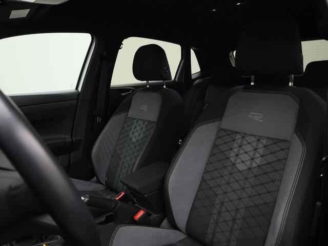 Volkswagen POLO 1.0 TSI 95pk R-Line · Navigatie · Apple/Android Car Play · Camera + Parkeersensoren · Garantie t/m 10-07-2027 of 100000km.