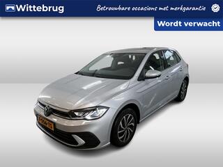 volkswagen-polo-1.0-tsi-life---app-