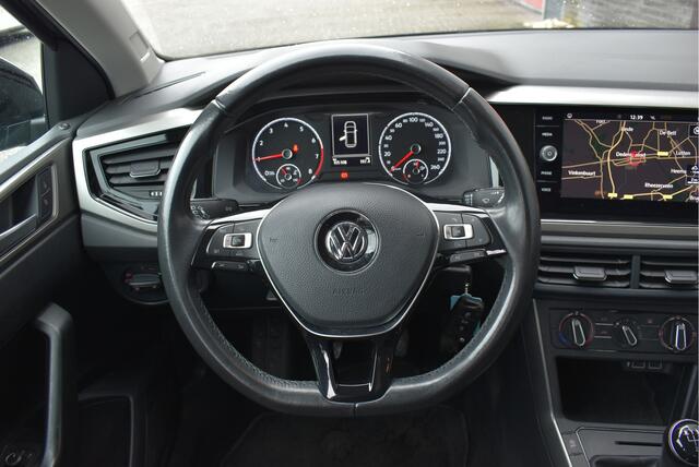 Volkswagen POLO 1.0 Comfortline Navi, Cruise control, Airco, Carplay, Trekhaak