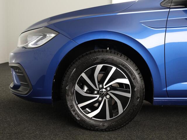Volkswagen POLO GP Life Edition 1.0 95 pk 5 versn. Hand | 15" LM | Stoelverwarming | Camera |