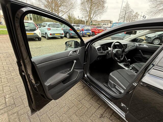 Volkswagen POLO 1.0 TSI Highline / Airco clima/ Navigatie/ Cruise/ Apple carplay/ PDC/ LMV