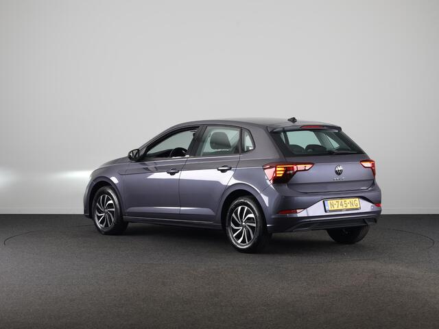 Volkswagen POLO 1.0 TSI Life 95PK | Navigatie via app | parkeersensoren | lm velgen