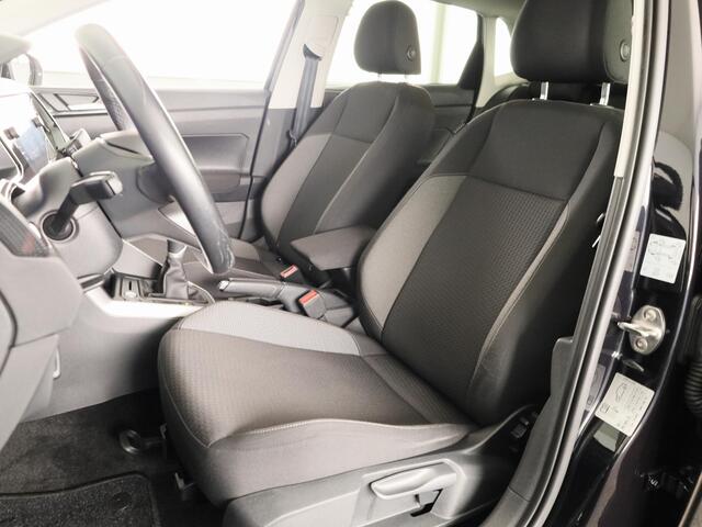 Volkswagen POLO 1.0 TSI Life 95PK | Navigatie | parkeersensoren | extra getint glas | keyless entry | stoelverwarming