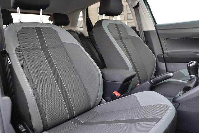 Volkswagen POLO 1.0 TSI Highline Adaptive | Carplay | Sensoren