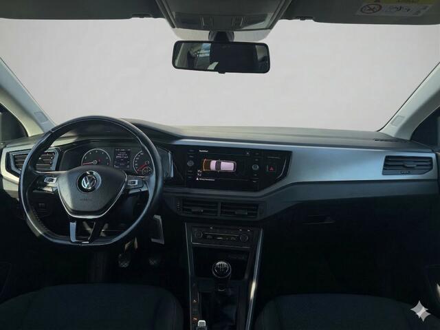 Volkswagen POLO 1.0 TSI Comfortline Business | Parkeersensoren voor & Achter | Climate controle | Apple Carplay of Android Auto | Adapt. Cruise Controle