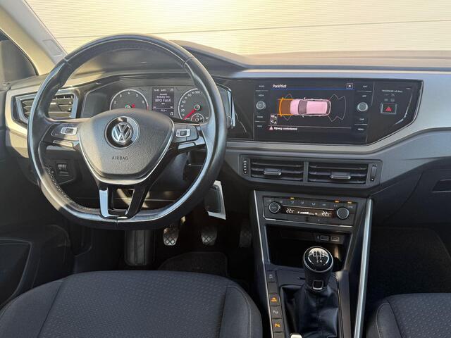 Volkswagen POLO 1.0 TSI Comfortline Business | Parkeersensoren voor & Achter | Climate controle | Apple Carplay of Android Auto | Adapt. Cruise Controle