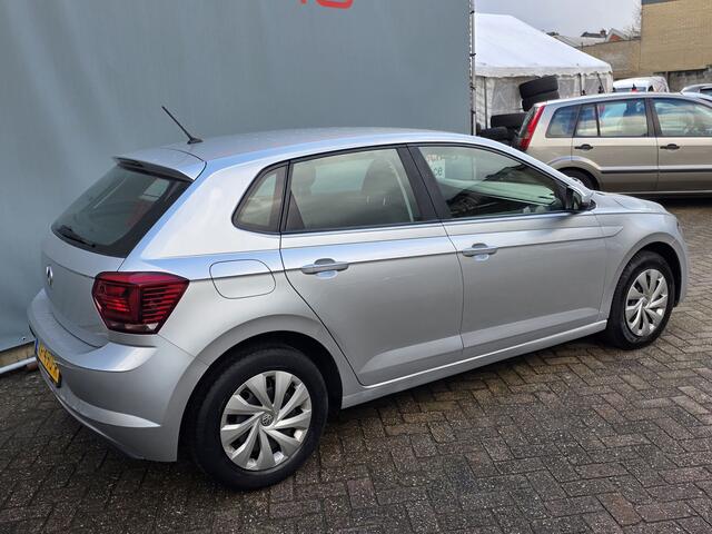 Volkswagen POLO 1.0 5DRS TEL CV CRUISE CONTROL AIRCO