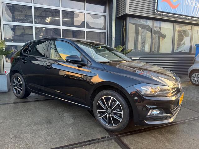 Volkswagen POLO 1.0 TSI 95PK Business DSG Clima Navi CarPlay! Inruil mogelijk!