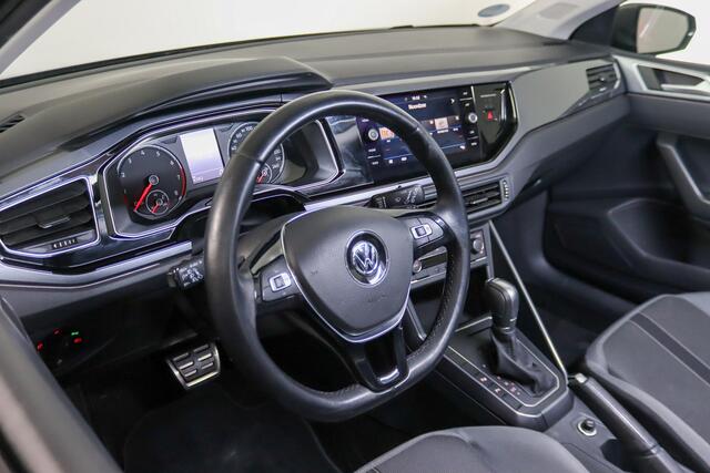 Volkswagen POLO 1.0 TSI Highline Panoramadak, LED, Stoelverwarming, PDC,