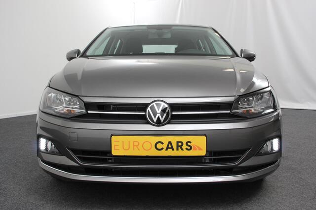 Volkswagen POLO 1.0 TSI DSG Highline Navigatie Apple Carplay / Android Auto Climate Control Cruise control Lichtmetalen Velgen