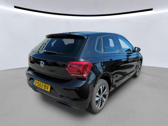Volkswagen POLO 1.0 TSI Comfortline / App connect / Airco / Parkeersensoren V+A / Navigatie / Lichtmetaal 15 inch /