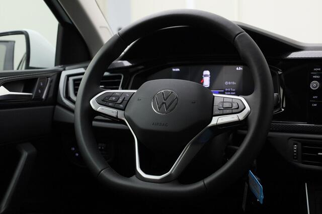 Volkswagen POLO Life Edition 1.0 TSI 95 pk 5 versn. Hand · Achteruitrijcamera · regensensor ·